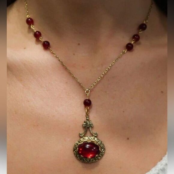 Free People Jewelry - Elegant Red and Gold Pendant Necklace A1362